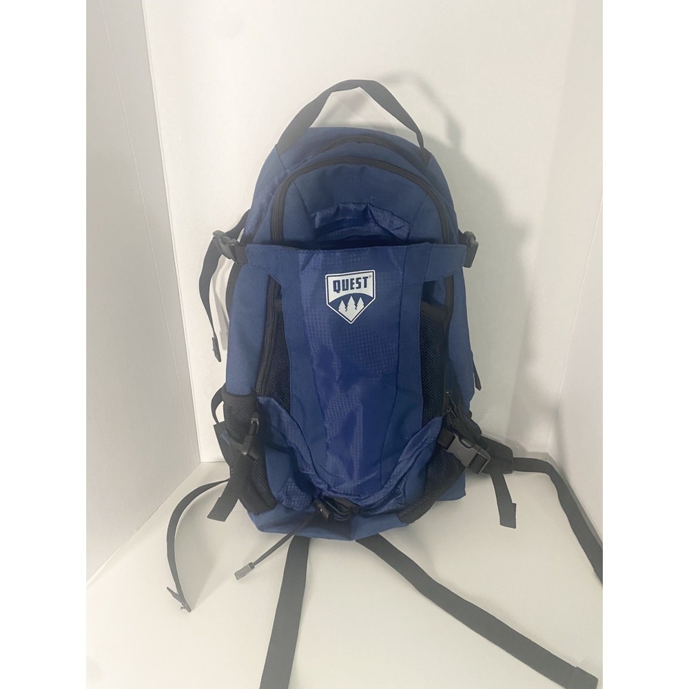 Quest Hydration Pack 2 Liter Backpack Ripstop‎ Hiking Biking Water Pockets Blue